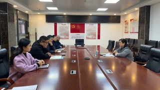 校党委委员、副校长谢芳深入双创...